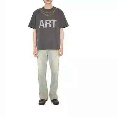 THE MUSEUM VISITOR T