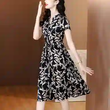 水中花 潮流时尚百搭舒适短袖连衣裙 女款