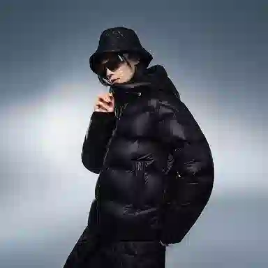 90700