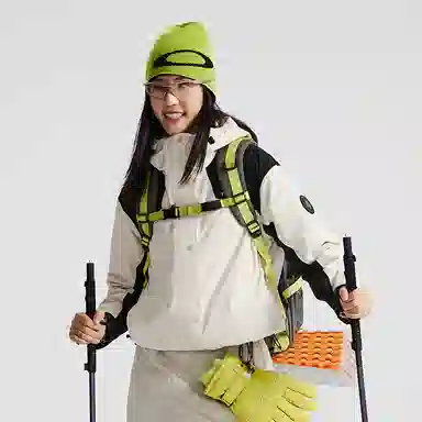 探路者  户外登山徒步轻盈  防风保暖冲锋衣 女款
