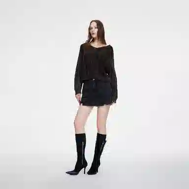 ONLY V