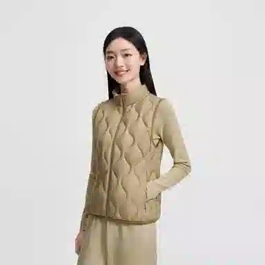 波司登 轻暖系列 新款山系男女同款情侣薄款保暖宽松立领纯色葫芦纹马甲羽绒服 女款