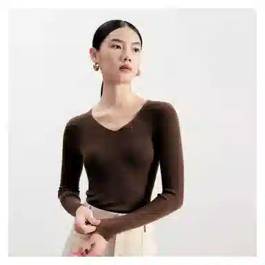 太平鸟 轻云衫可机洗针织上衣无缝一体羊毛纯色长袖套头毛衣 女款