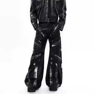 START EXCEED END Matte Multi-Pocket Wide-Leg Leather Pants