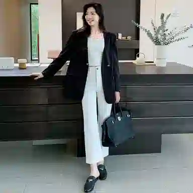 美洋 暗纹提花新中式蝴蝶扣休闲正肩西装 女款 黑色