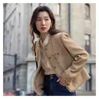 茵曼 优雅小香风短款外套毛边圆领长袖截短外套 女款