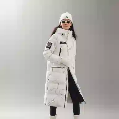 波司登 经典极寒系列尔滨系列 地图印花工装大口袋双头拉链纯色印花加厚连帽长款羽绒服 男女同款 冰城白