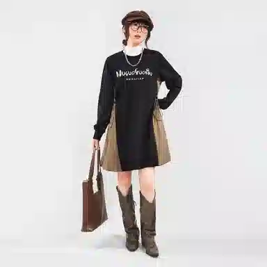 木果果木 撞色拼接中长款字母长袖连衣裙 女款