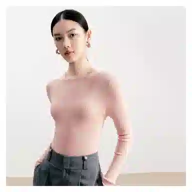 太平鸟 轻云衫可机洗针织上衣无缝一体羊毛纯色长袖套头毛衣 女款