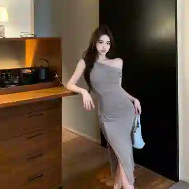 水中花 修身纯色百搭短袖连衣裙 女款