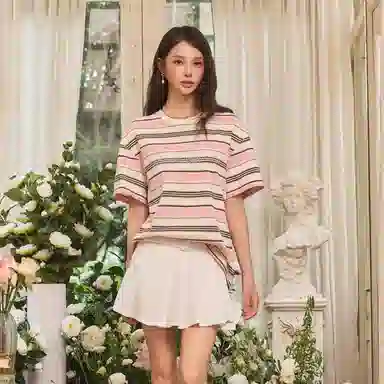 Three Quarters logo T