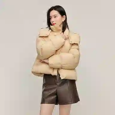 茵曼 休闲简约连帽面包羽绒服 女款