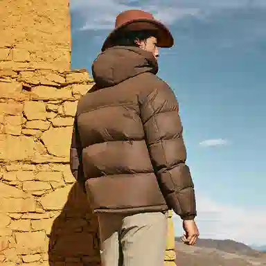 探路者 简约潮流时尚户外运动百搭面包羽绒服 男款