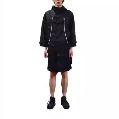 THE MUSEUM VISITOR 23 PRE-SPRING Collection