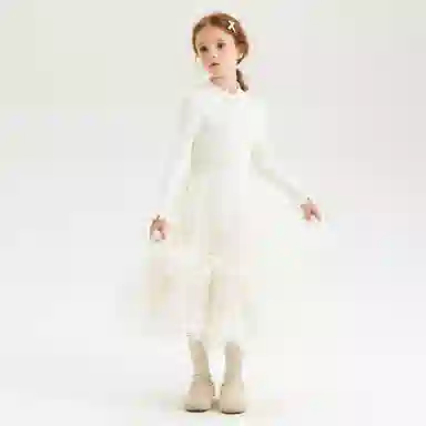 青蛙王子 轻盈舒适柔软百搭毛衣 本白 儿童款