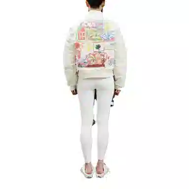 THE MUSEUM VISITOR 23PRE-SPRING