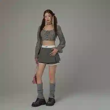 CHUU Lace Panel Skirt Shorts