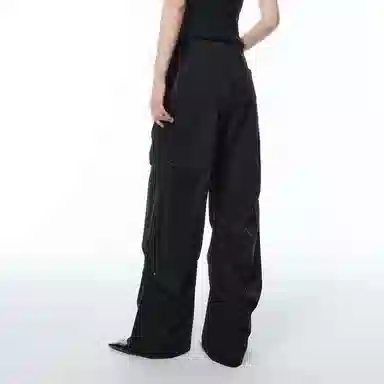 太平鸟 撞钉伞兵直筒纯色休闲裤 女款 乌黑