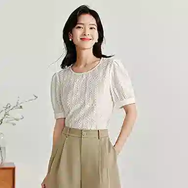 茵曼 纯色短款短袖衬衫 女款 淡香杏