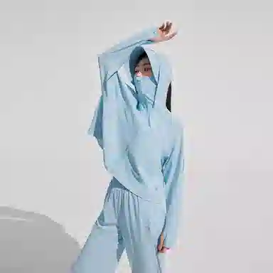 LogoUPF100+
