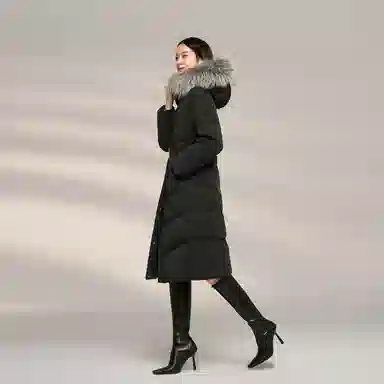 波司登 鹅绒纯色厚款舒适百搭时尚羽绒服 女款