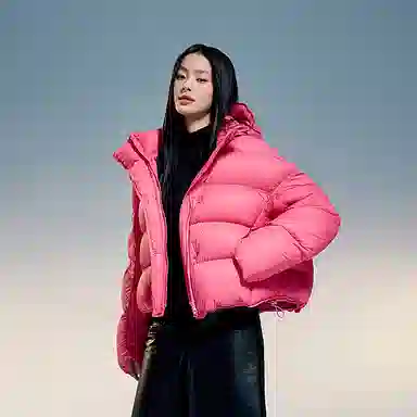 波司登 连帽纯色短款简约时尚羽绒服 女款