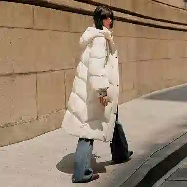 太平鸟 舒适休闲连帽面包服羽绒服 女款 米白