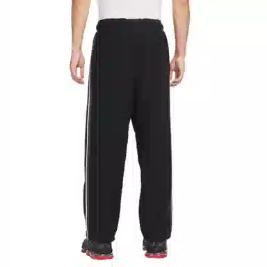 Nike Therma-FIT Swoosh LeBron