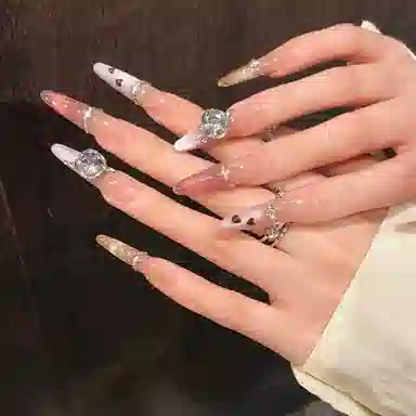 凡泽 甜妹心动草莓  穿戴甲 尖型温柔渐变 爆闪