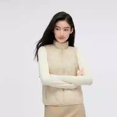 波司登 轻暖系列 新款山系男女同款情侣薄款保暖宽松立领纯色葫芦纹马甲羽绒服 女款