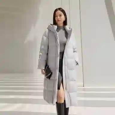 波司登 鹅绒连帽长款厚款纯色羽绒服 女款