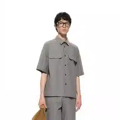 速写 黑支线 纯色简约通勤口袋短袖衬衫 男款