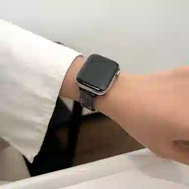 潮流腕 表带 苹果适用 金属材质 镶钻鎏金可调节表带三叶手镯夏日男女通用