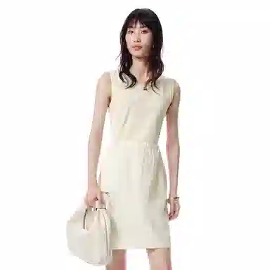 太平鸟 时尚舒适背心拼接无袖连衣裙 女款