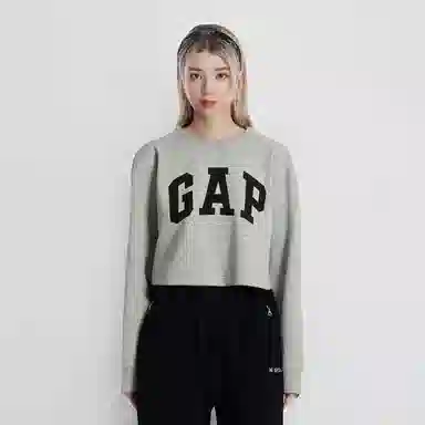 GAP Logo Crewneck Sweatshirt