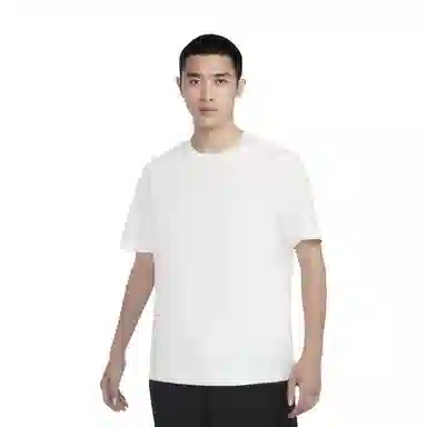 URBAN REVIVO UR T T_