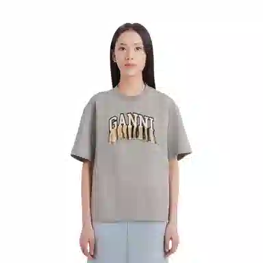 GANNI T