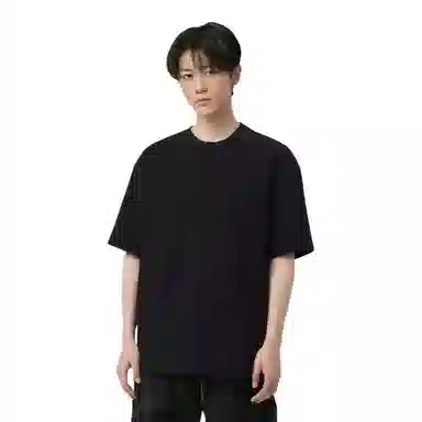 HM T