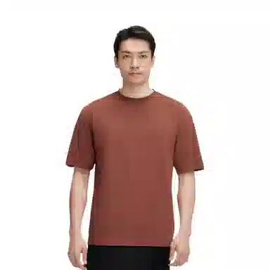 HM T