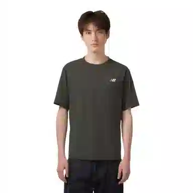 New Balance Shifted LOGOT