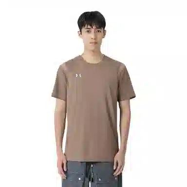 Under Armour T