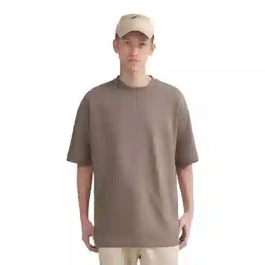 HM T