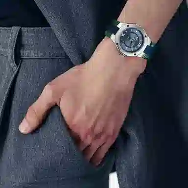 Baume Mercier 100 42mm M0A10688