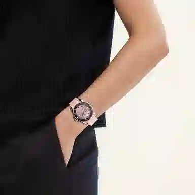 Gucci Dive 36mm Pink