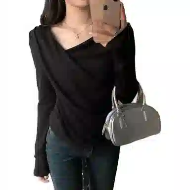 MUCCHIC T