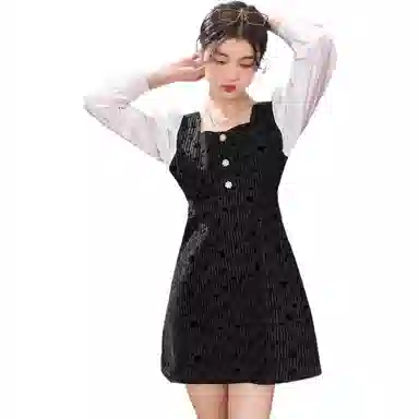 太平鸟 拼接纽扣方领短款长袖连衣裙 黑色