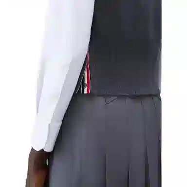 THOM BROWNE V