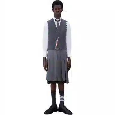 THOM BROWNE V