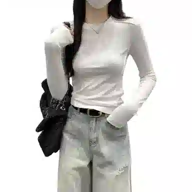 CASTLE WOODS 2025chic T