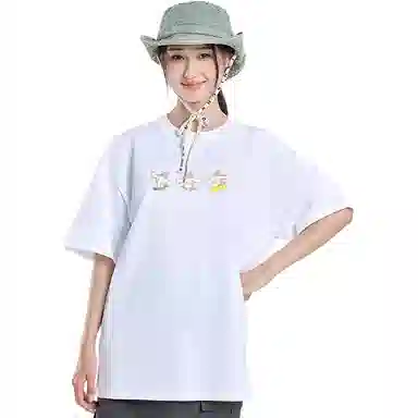 Sanrio x CINNAMOROLL T